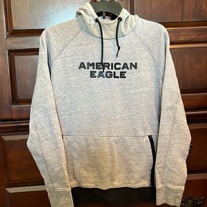 American Eagle men’s sweatshirt